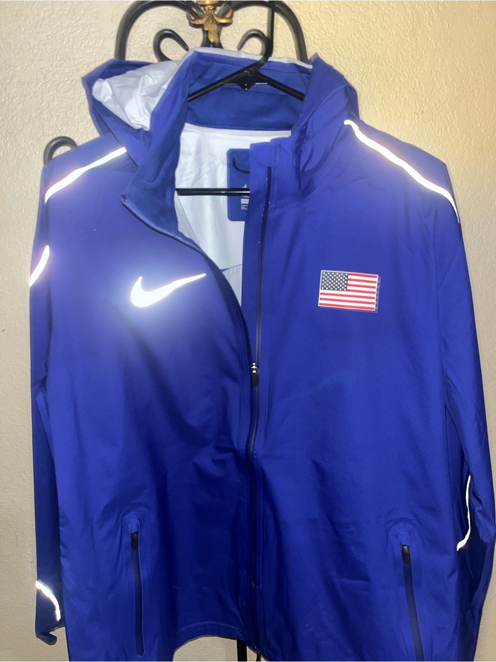 Nike Men’s Royal Blue Hooded Performance Jacket with USA Flag Patch
